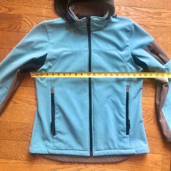 Free Country softshell jacket. - Picture 5 of 14